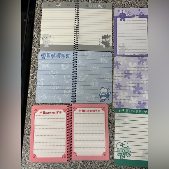 Vintage Hello Kitty & friends mini notebooks! - Picture 3 of 5